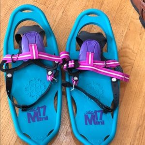 Atlas mini 17 inch snow shoe turquoise and purple